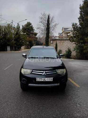 Mitsubishi L200 2012, 467,000 km - 2.5 l - Bakı