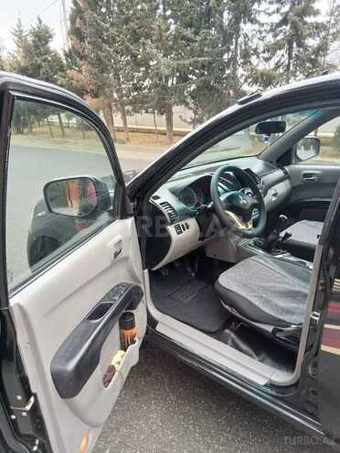 Mitsubishi L200 2012, 467,000 km - 2.5 l - Bakı