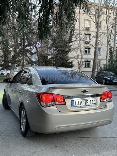 Chevrolet Cruze 2011, 294,424 km - 1.4 l - Mingəçevir