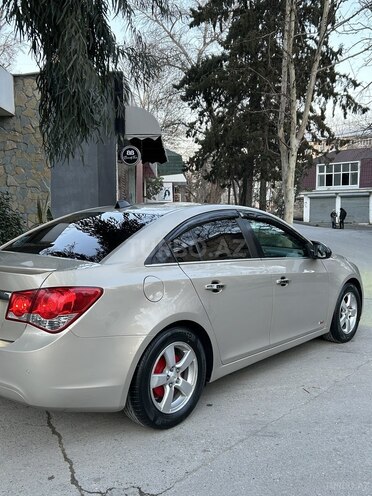 Chevrolet Cruze 2011, 294,424 km - 1.4 l - Mingəçevir