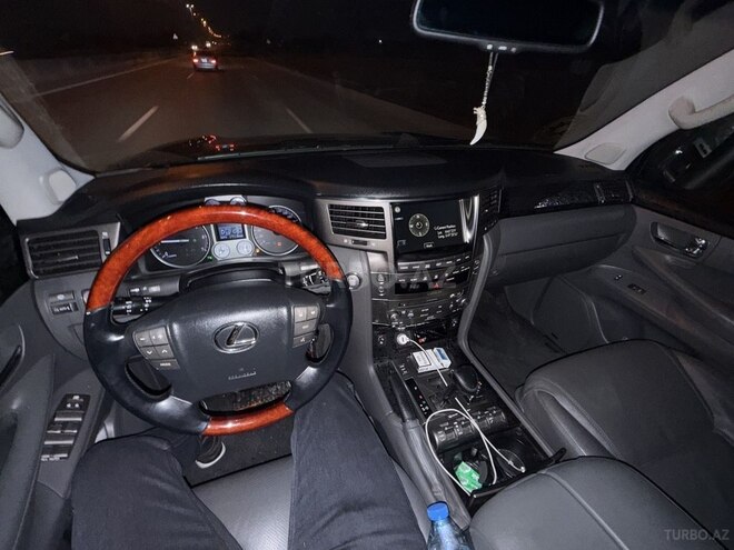 Lexus LX 570 2009, 240,000 km - 5.7 л - Bakı