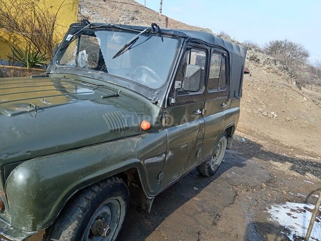 UAZ 469-5