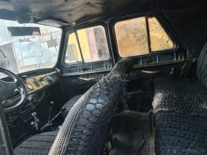 UAZ 469-7