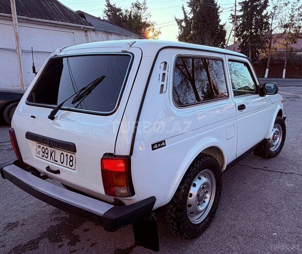 LADA (VAZ) Niva 2010, 215,000 km - 1.7 l - Göyçay