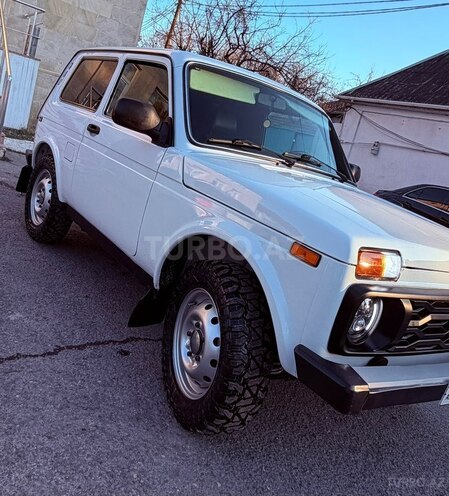 LADA (VAZ) Niva 2010, 215,000 km - 1.7 l - Göyçay
