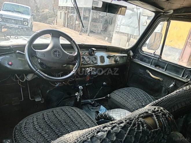 UAZ 469-4