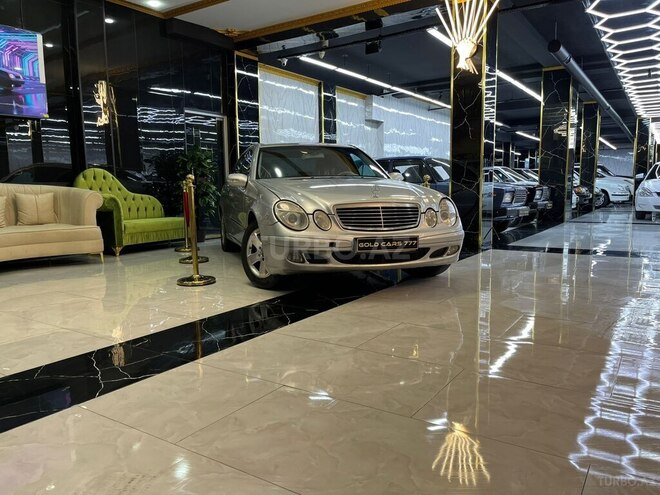 Mercedes E 240-10