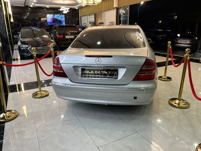 Mercedes E 240-9