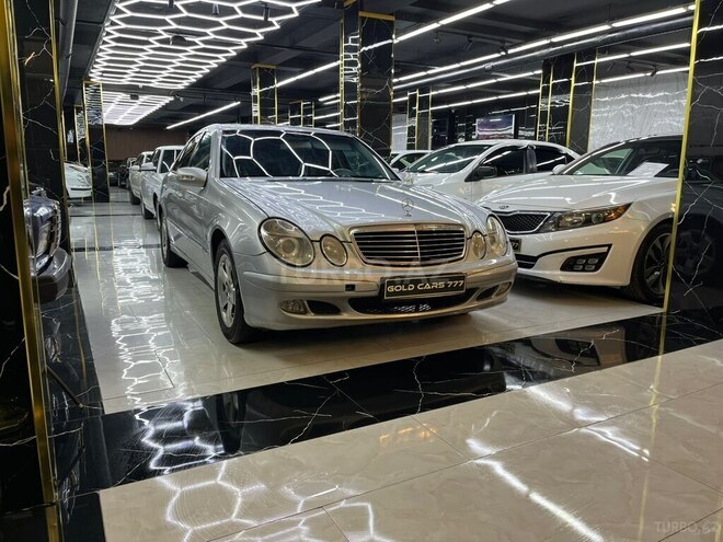 Mercedes E 240-8