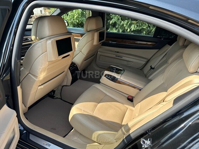 BMW 750-11