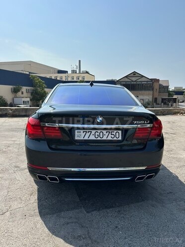 BMW 750-6