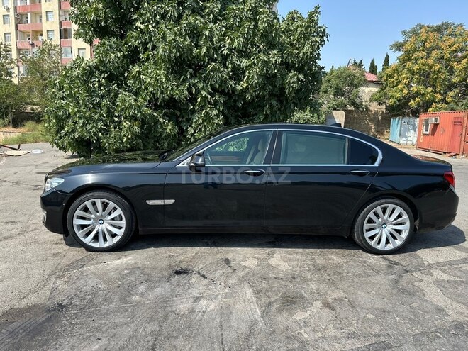 BMW 750-4