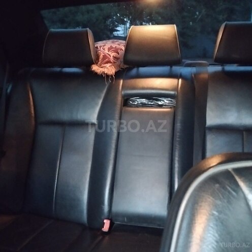 Mercedes E 240-6