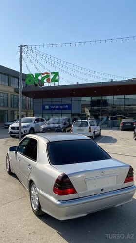 Mercedes C 200-3