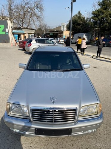 Mercedes C 200-4