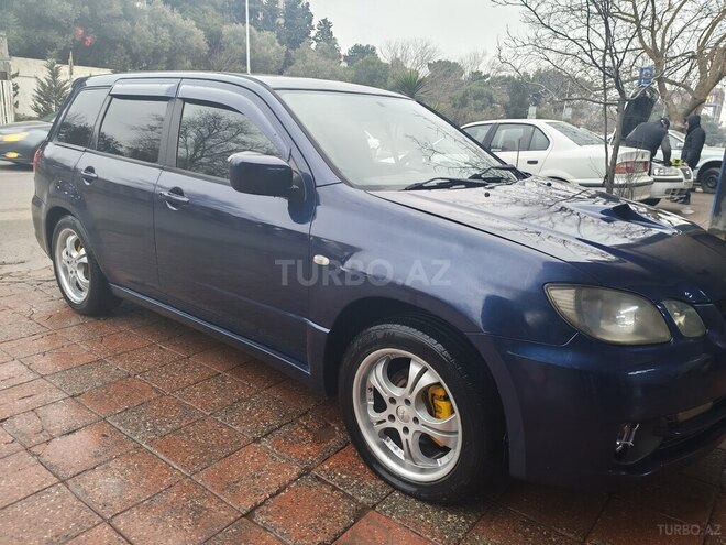 Mitsubishi Airtrek 2002, 255,000 km - 2.0 л - Bakı