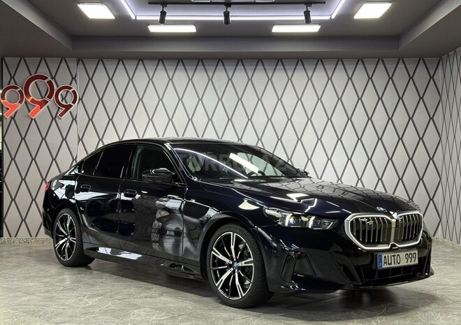 BMW 530e-3