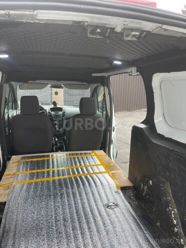 Ford Tourneo Connect 2014, 301,000 km - 1.0 l - Zaqatala