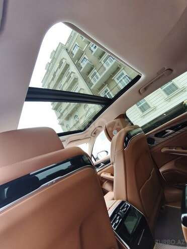 Hongqi  2023, 27,500 km - 3.0 l - Bakı