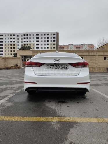Hyundai Elantra 2018, 212,433 km - 2.0 л - Bakı