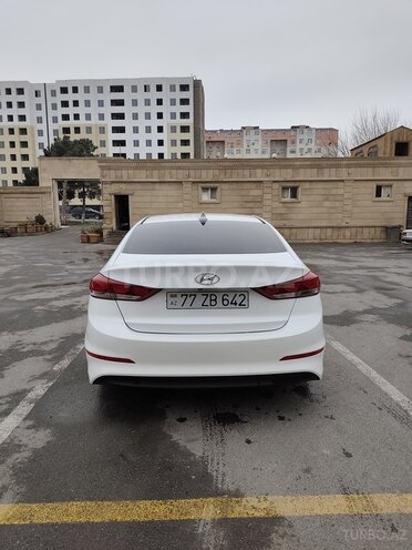 Hyundai Elantra 2018, 212,433 km - 2.0 л - Bakı