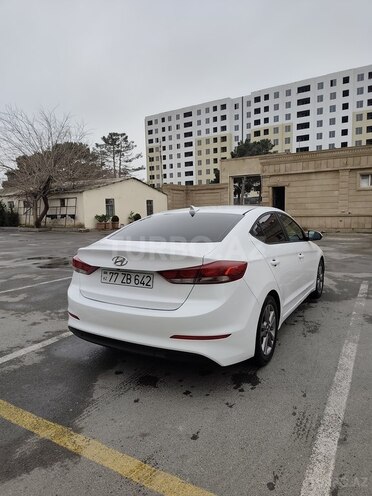Hyundai Elantra 2018, 212,433 km - 2.0 л - Bakı