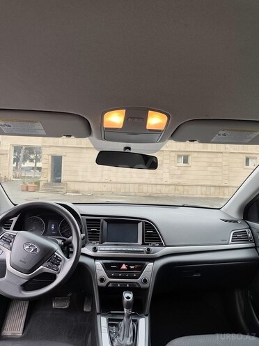 Hyundai Elantra 2018, 212,433 km - 2.0 л - Bakı