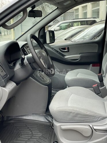 Hyundai H-1 2020, 135,000 km - 2.5 л - Bakı