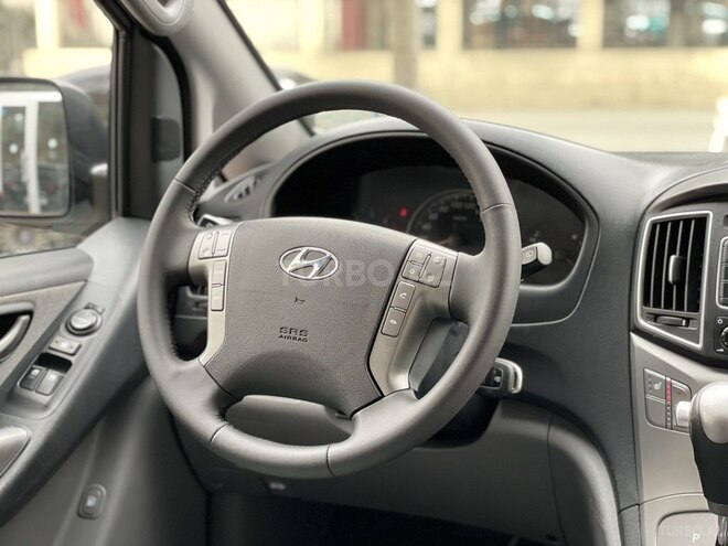 Hyundai H-1 2020, 135,000 km - 2.5 л - Bakı