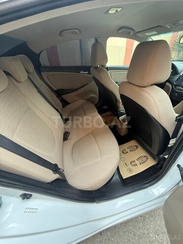 Hyundai Accent 2017, 180,247 km - 1.6 l - Bakı