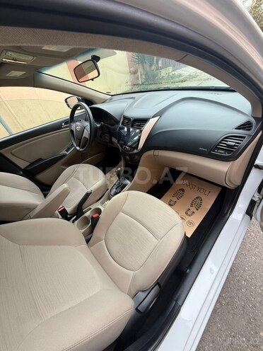 Hyundai Accent 2017, 180,247 km - 1.6 l - Bakı