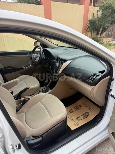 Hyundai Accent 2017, 180,247 km - 1.6 l - Bakı