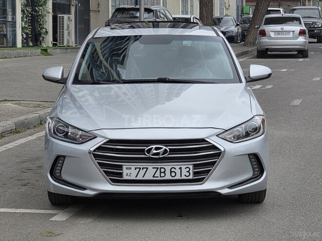 Hyundai Elantra 2018, 136,000 km - 2.0 l - Bakı
