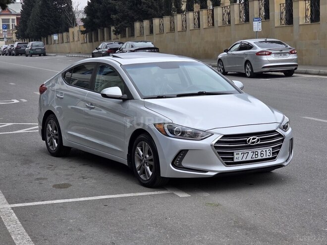 Hyundai Elantra 2018, 136,000 km - 2.0 l - Bakı