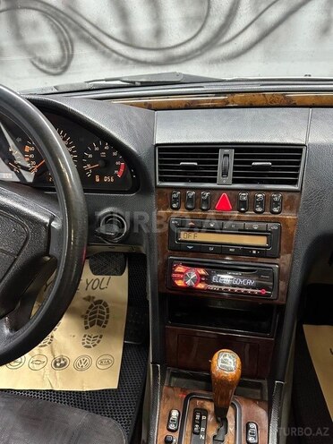 Mercedes C 240 1999, 213,000 km - 2.4 l - Bakı