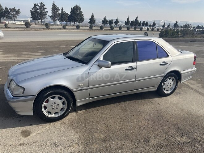 Mercedes C 240 1999, 213,000 km - 2.4 l - Bakı