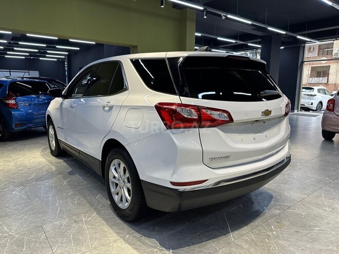 Chevrolet Equinox-5