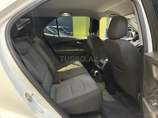 Chevrolet Equinox-12