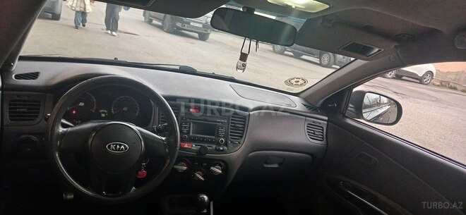 Kia Rio 2009, 246,000 km - 1.4 л - Xırdalan