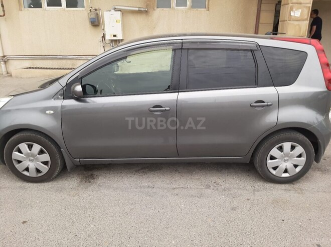 Nissan Note-5
