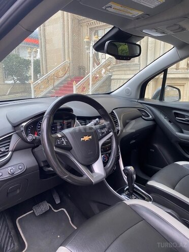 Chevrolet Trax-6
