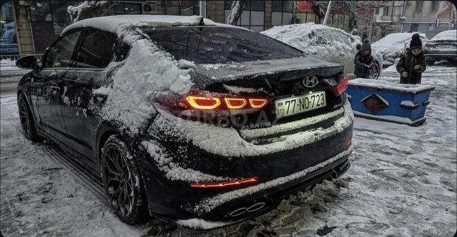 Hyundai Elantra 2018, 127,000 km - 2.0 л - Bakı