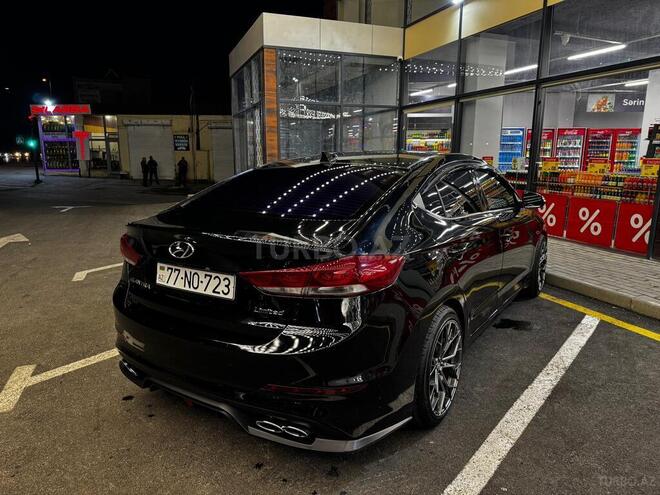 Hyundai Elantra 2018, 127,000 km - 2.0 л - Bakı