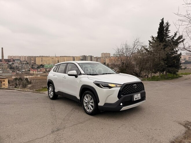 Toyota Corolla Cross 2025, 30,000 km - 2.0 l - Bakı