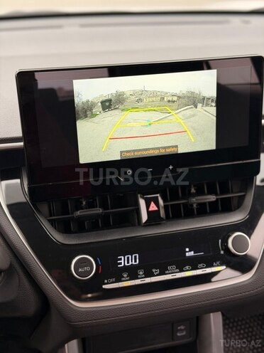 Toyota Corolla Cross 2025, 30,000 km - 2.0 l - Bakı