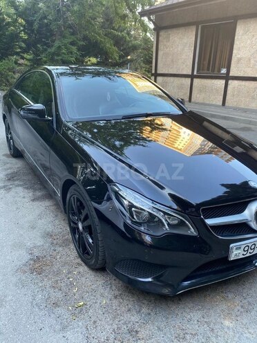Mercedes E 200-2