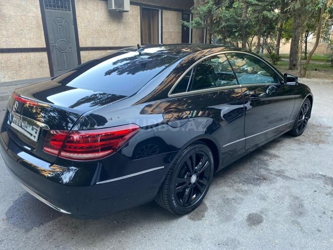 Mercedes E 200-4