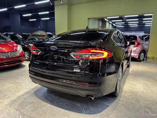 Ford Fusion (North America)-4