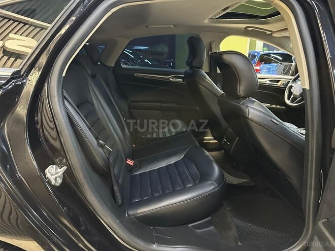 Ford Fusion (North America)-16