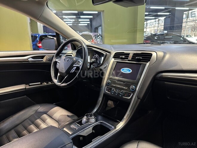Ford Fusion (North America)-17